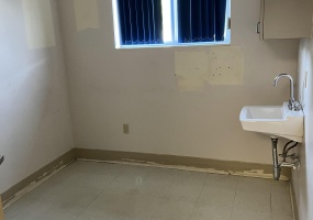 9 Law, 12051, ,3 BathroomsBathrooms,Commercial,For sale,Law,1526