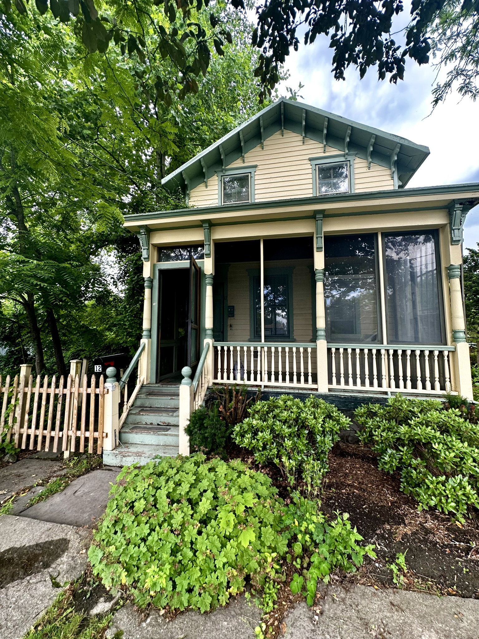 12 N. Franklin, 12015, 2 Bedrooms Bedrooms, ,1.5 BathroomsBathrooms,Single Family,Pending,N. Franklin,1544