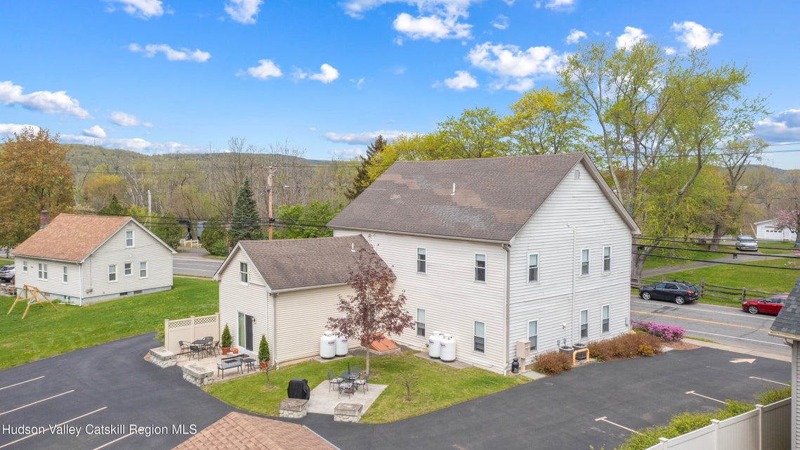 292 Mansion, 12051, 1 Bedroom Bedrooms, ,1 BathroomBathrooms,Apartment,For Rent,Mansion,1565