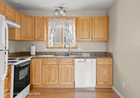 292 Mansion, 12051, 1 Bedroom Bedrooms, ,1 BathroomBathrooms,Apartment,For Rent,Mansion,1565