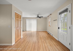 292 Mansion, 12051, 1 Bedroom Bedrooms, ,1 BathroomBathrooms,Apartment,For Rent,Mansion,1565
