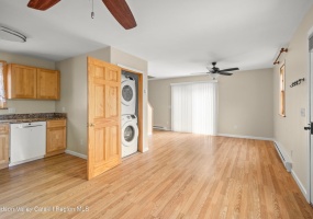 292 Mansion, 12051, 1 Bedroom Bedrooms, ,1 BathroomBathrooms,Apartment,For Rent,Mansion,1565