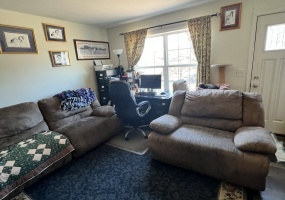 370 Highmount, 12124, 3 Bedrooms Bedrooms, ,2 BathroomsBathrooms,Single Family,For sale,Highmount,1570