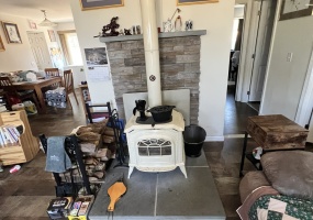 370 Highmount, 12124, 3 Bedrooms Bedrooms, ,2 BathroomsBathrooms,Single Family,For sale,Highmount,1570