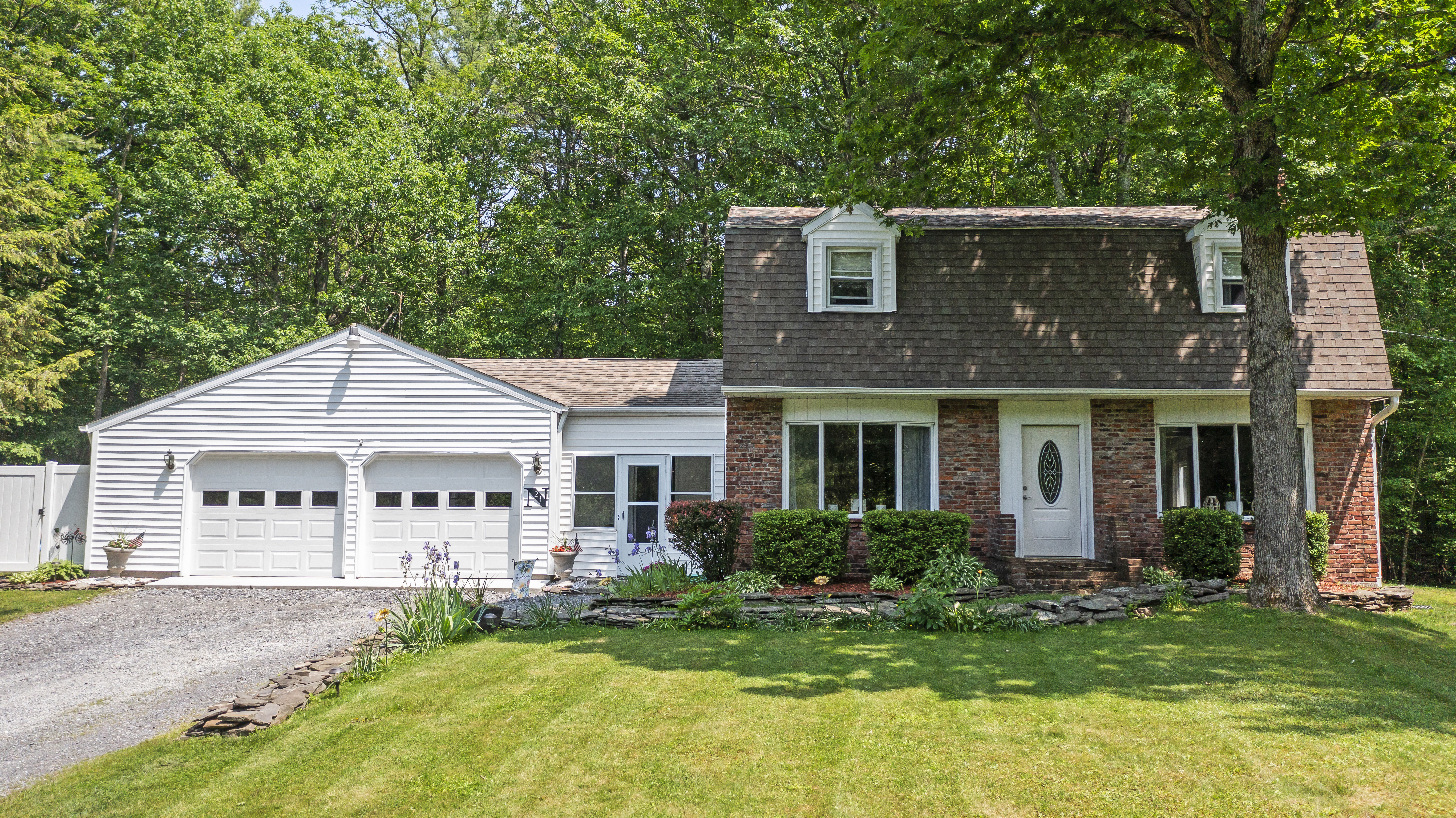 21 Lacorte, 12414, 3 Bedrooms Bedrooms, ,2.5 BathroomsBathrooms,Single Family,Pending,Lacorte,1571