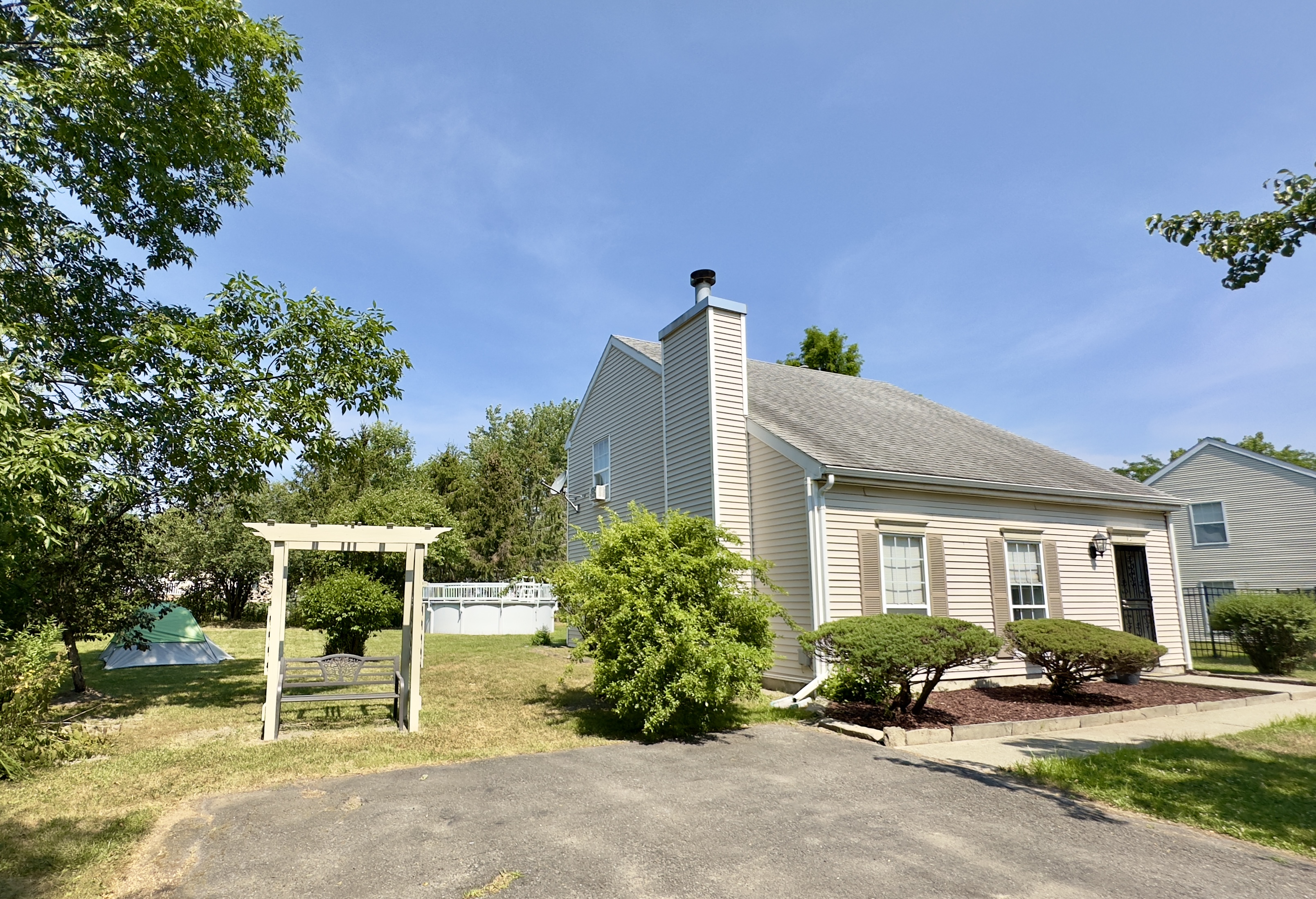 12 Luke, 12051, 3 Bedrooms Bedrooms, ,2 BathroomsBathrooms,Single Family,For sale,Luke,1573