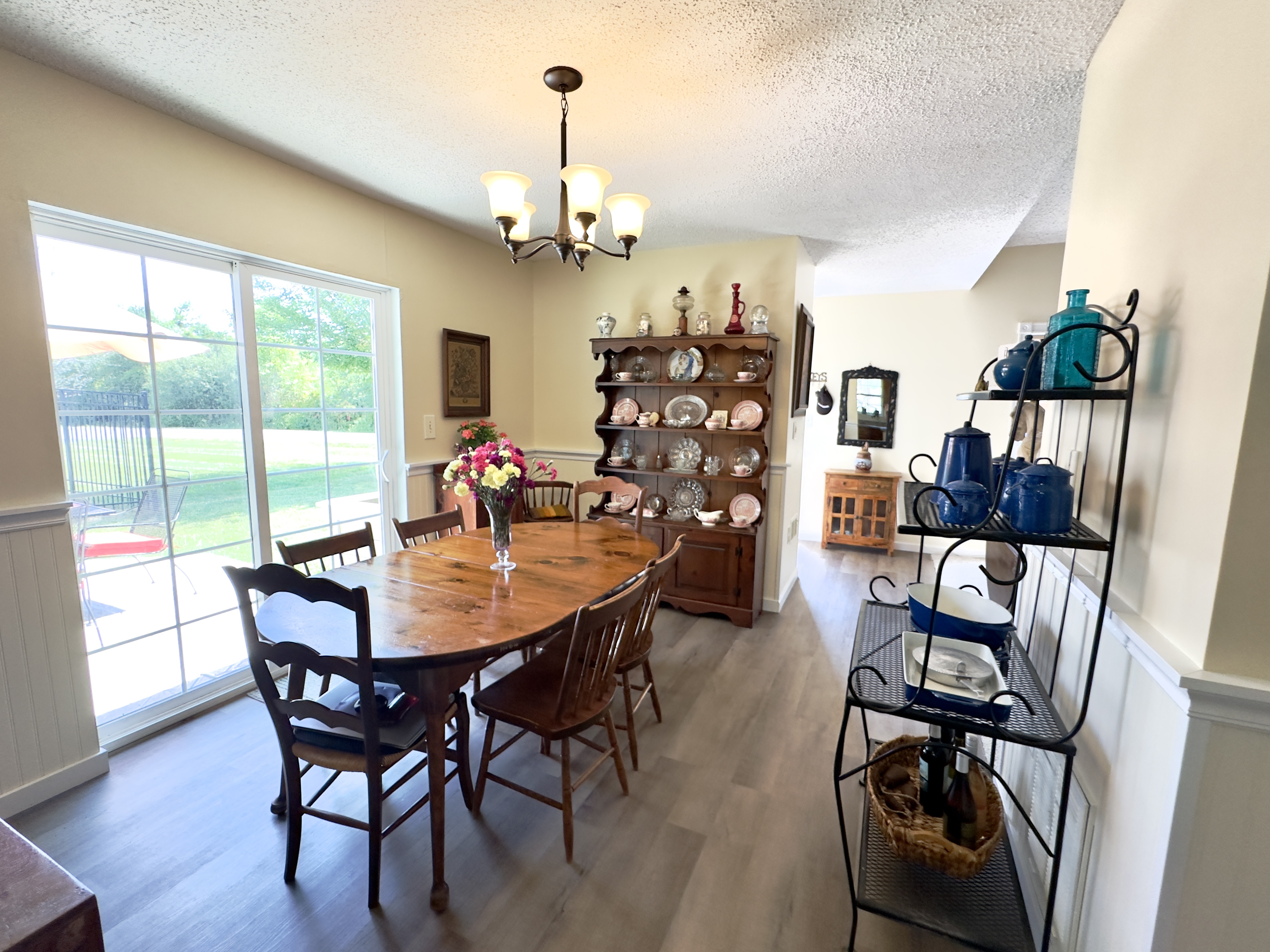 12 Luke, 12051, 3 Bedrooms Bedrooms, ,2 BathroomsBathrooms,Single Family,For sale,Luke,1573