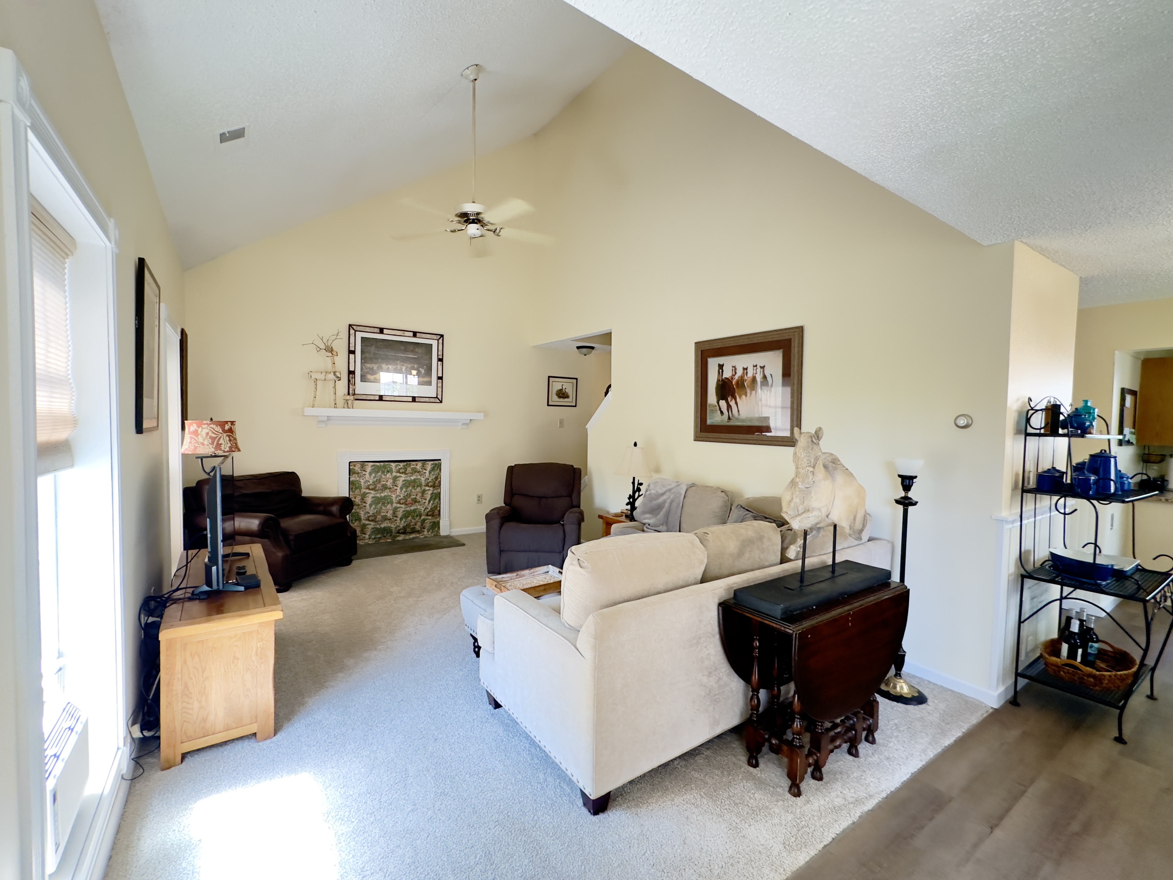 12 Luke, 12051, 3 Bedrooms Bedrooms, ,2 BathroomsBathrooms,Single Family,For sale,Luke,1573