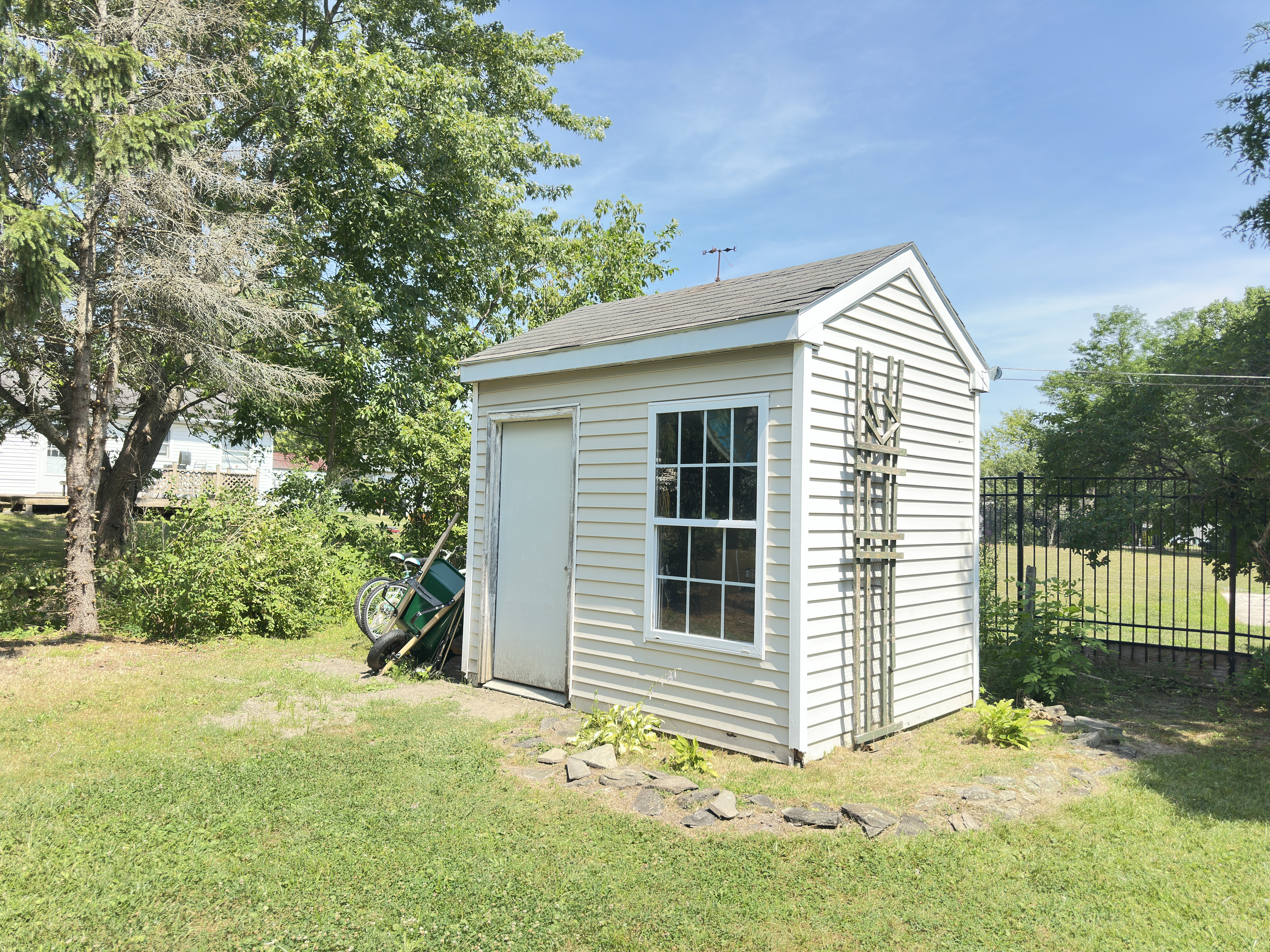 12 Luke, 12051, 3 Bedrooms Bedrooms, ,2 BathroomsBathrooms,Single Family,For sale,Luke,1573