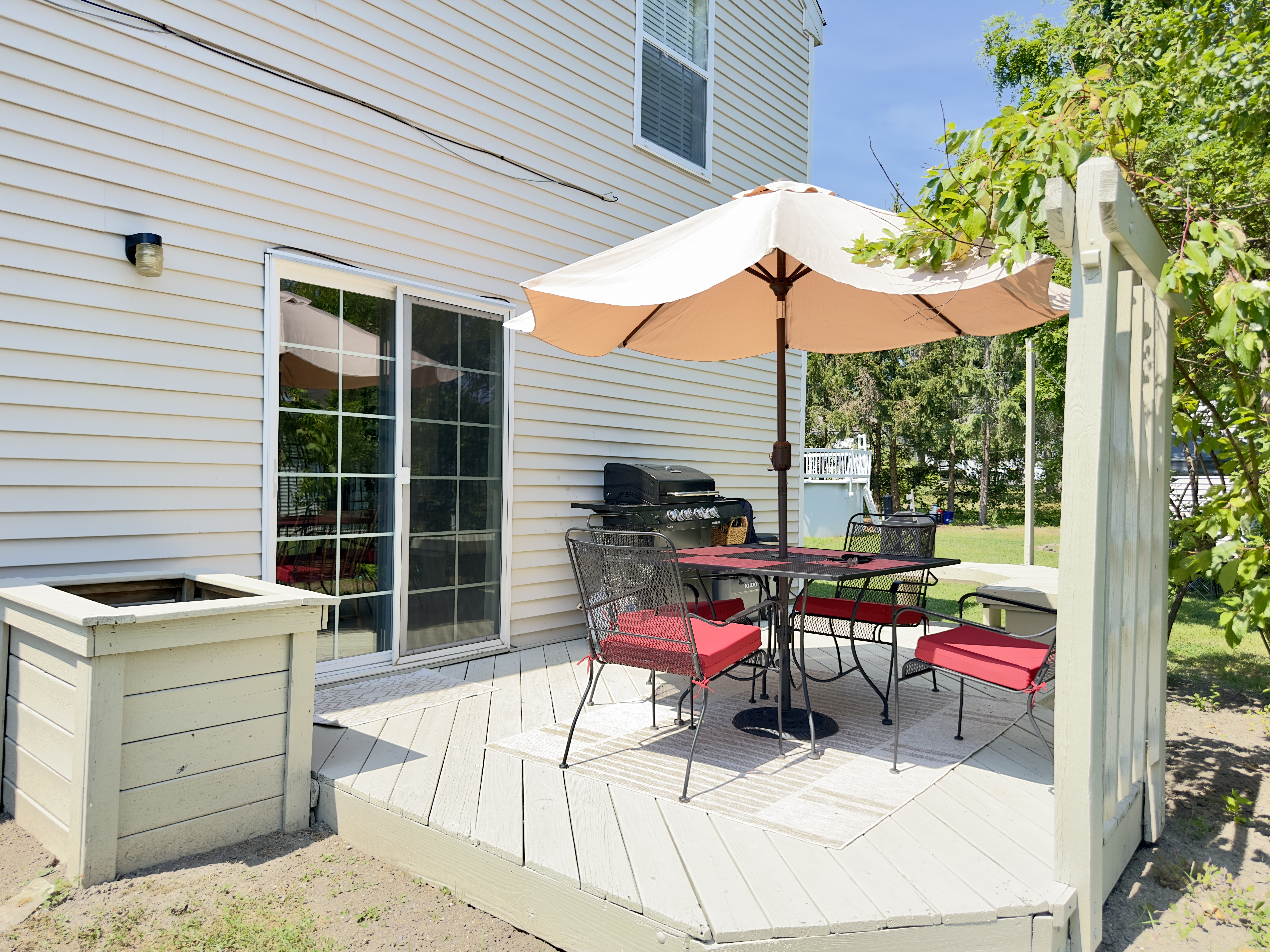 12 Luke, 12051, 3 Bedrooms Bedrooms, ,2 BathroomsBathrooms,Single Family,For sale,Luke,1573