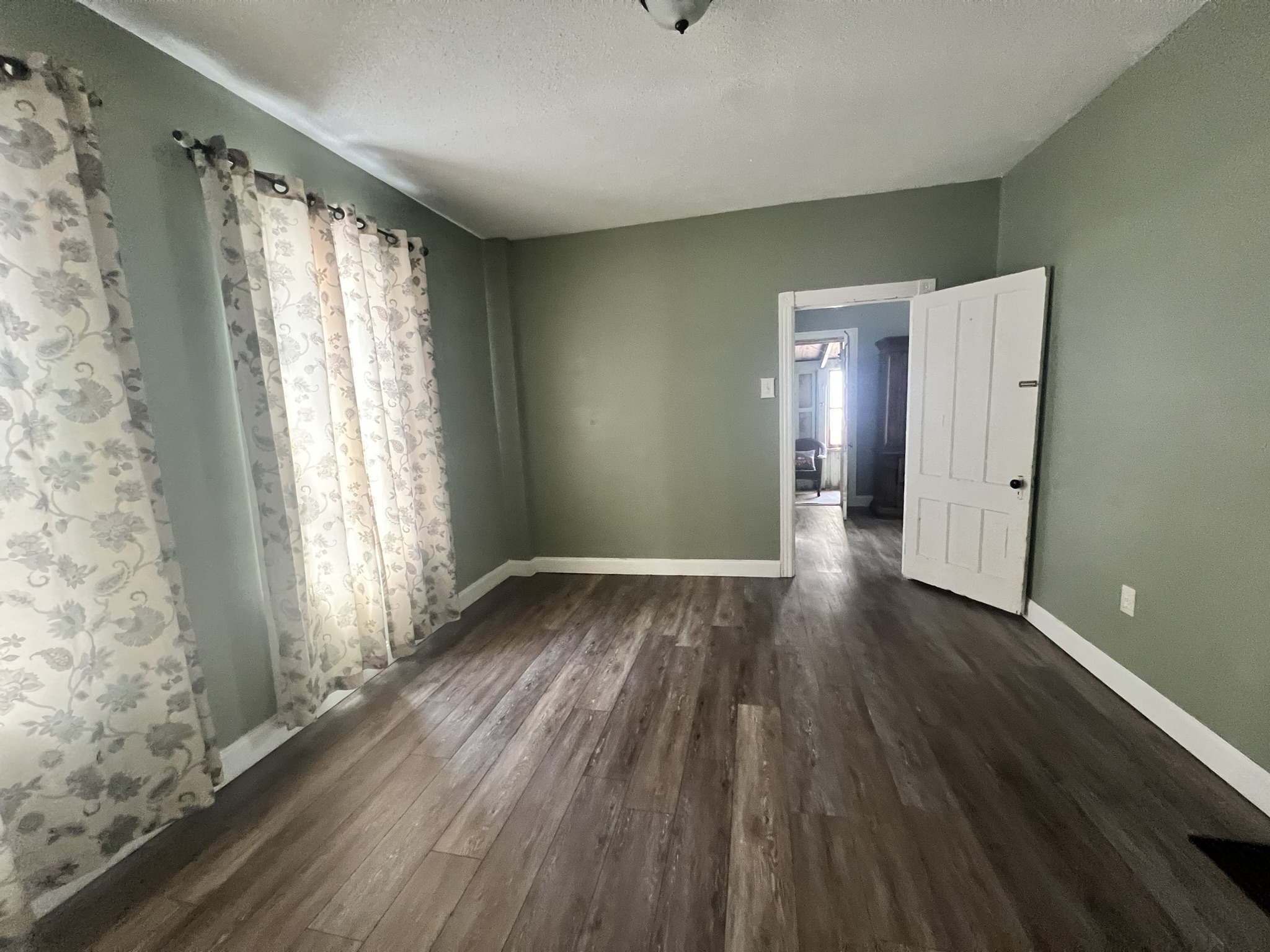 7 Freleigh, 12051, 3 Bedrooms Bedrooms, ,1.5 BathroomsBathrooms,Single Family,Pending,Freleigh,1574