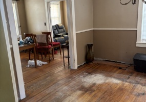 18 Schryver, 12401, 3 Bedrooms Bedrooms, 0 ,1 BathroomBathrooms,Single Family,For sale,Schryver,0,1579