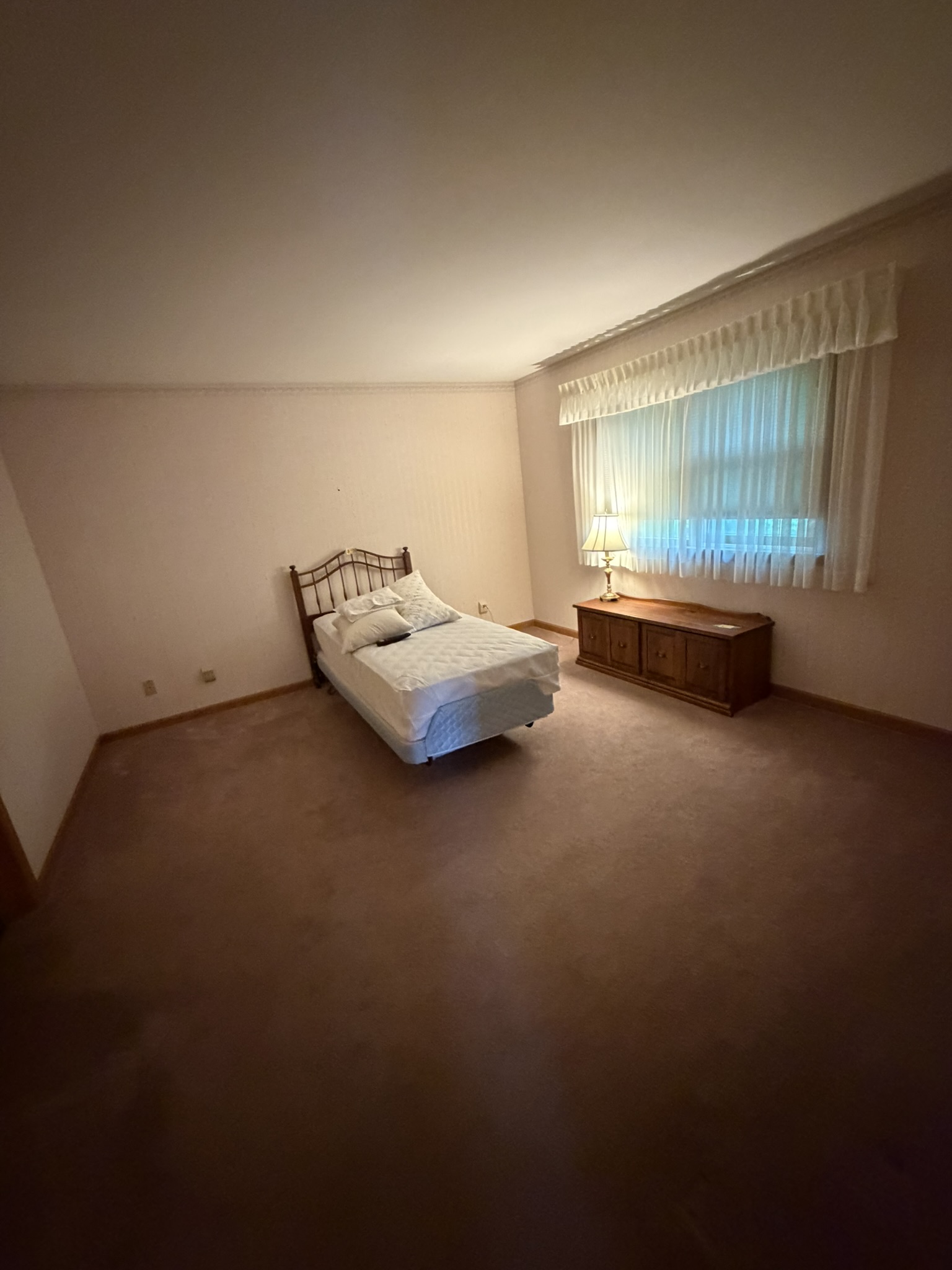 21 S. Court, 12083, 0 , 0 ,0,Townhome,For sale,S. Court,0,1584