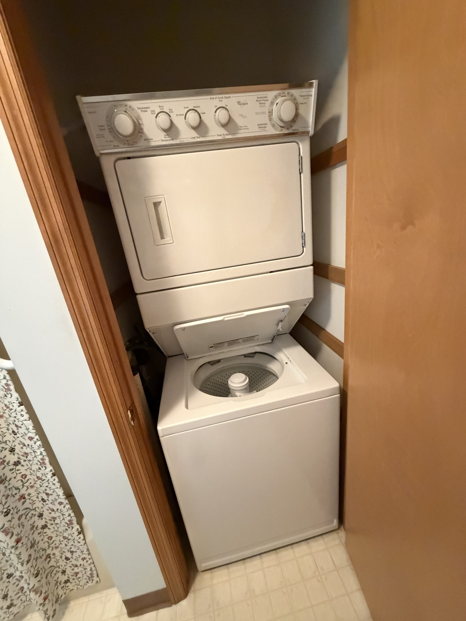 21 S. Court, 12083, 0 , 0 ,0,Townhome,For sale,S. Court,0,1584