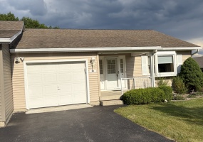 21 S. Court, 12083, 0 , 0 ,0,Townhome,For sale,S. Court,0,1584