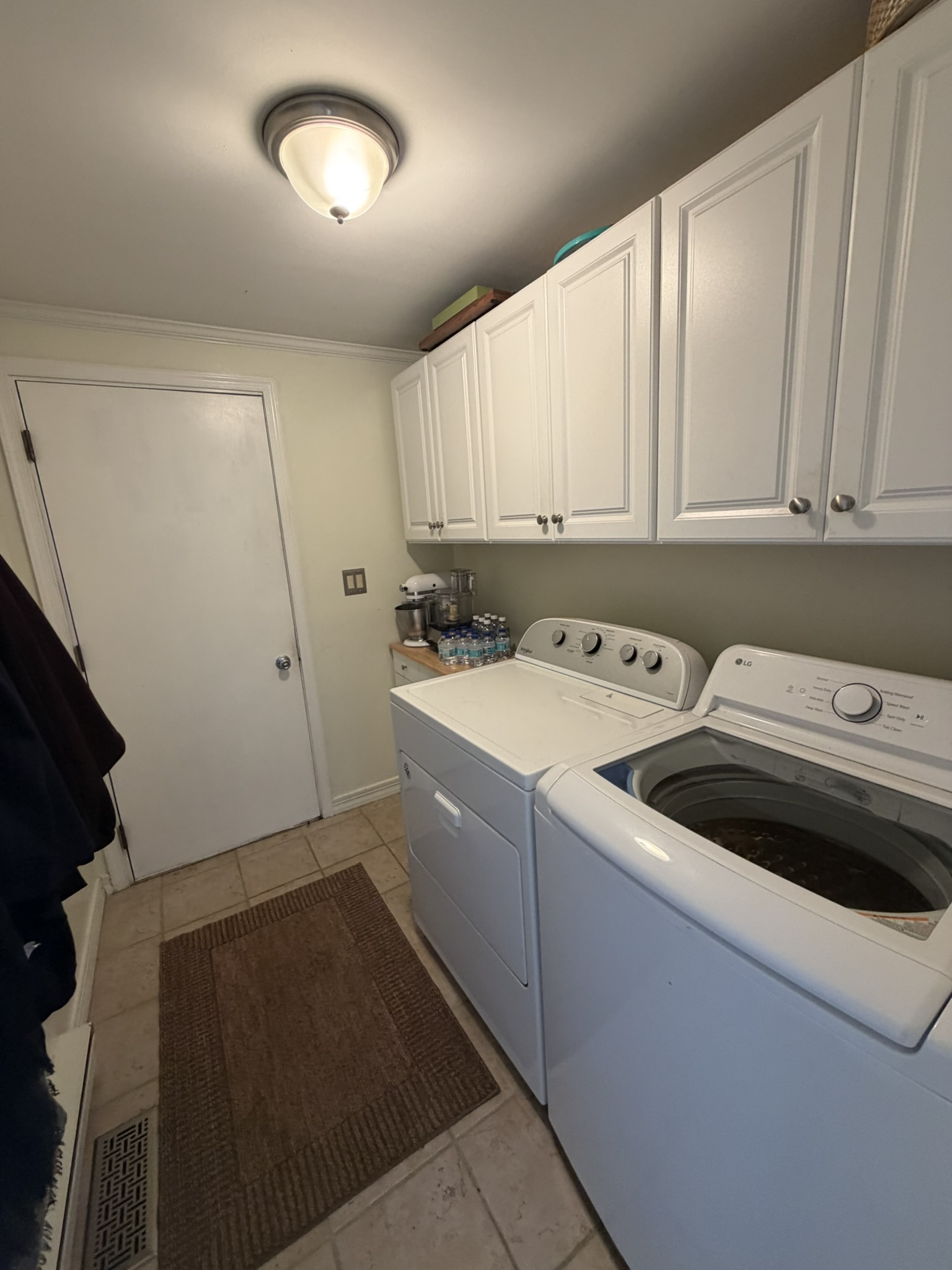 10 Constantine, 12015, 3 Bedrooms Bedrooms, 0 ,2 BathroomsBathrooms,Single Family,For sale,Constantine ,0,1592